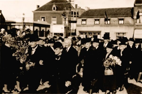 1950 anniversaire de mariage – Image 4