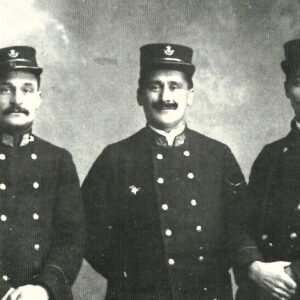 Trois facteurs